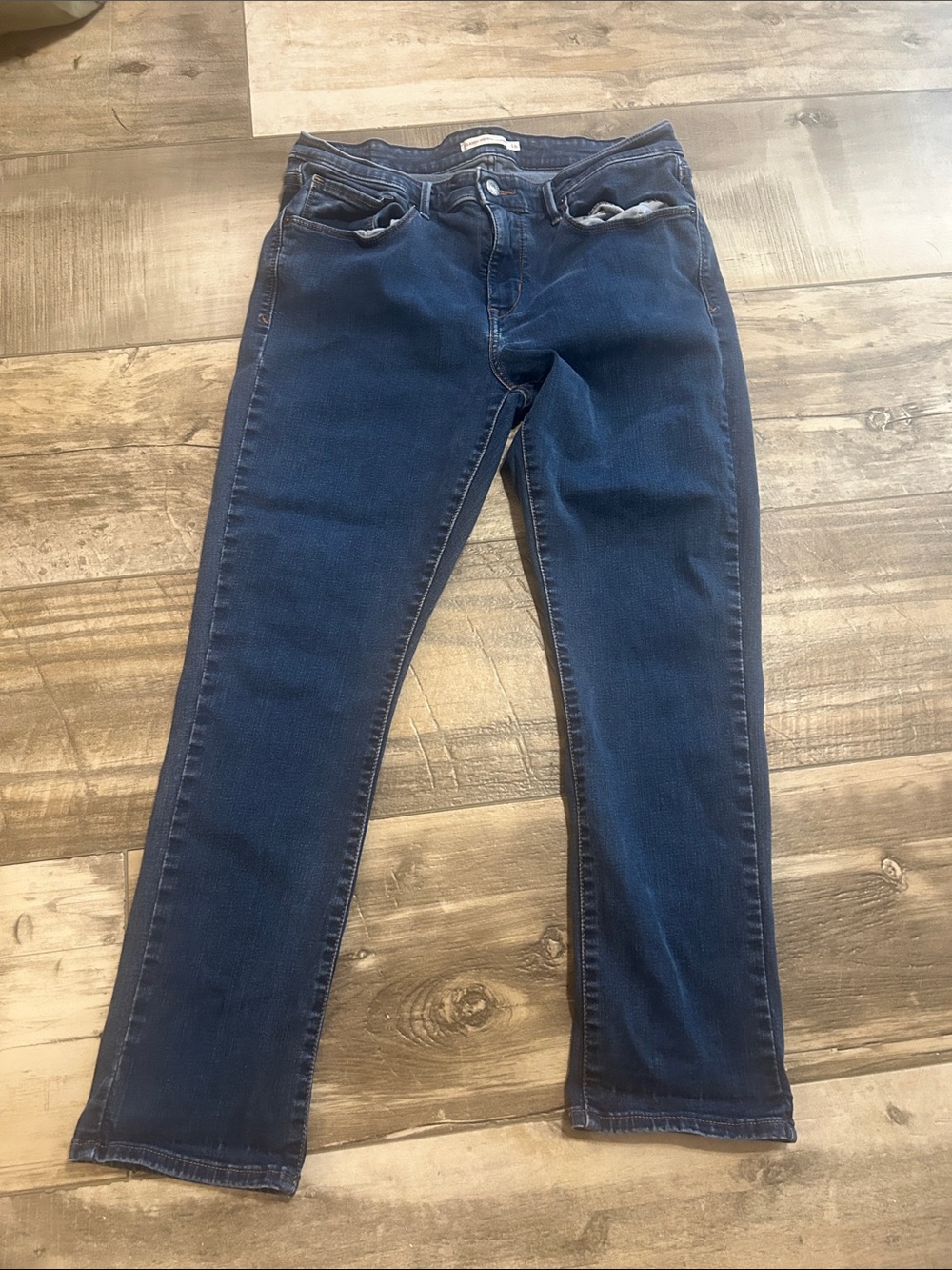 Women’s Levi’s Classic Women's Dark Blue Stretch Jeans mid rise skinny size 16
